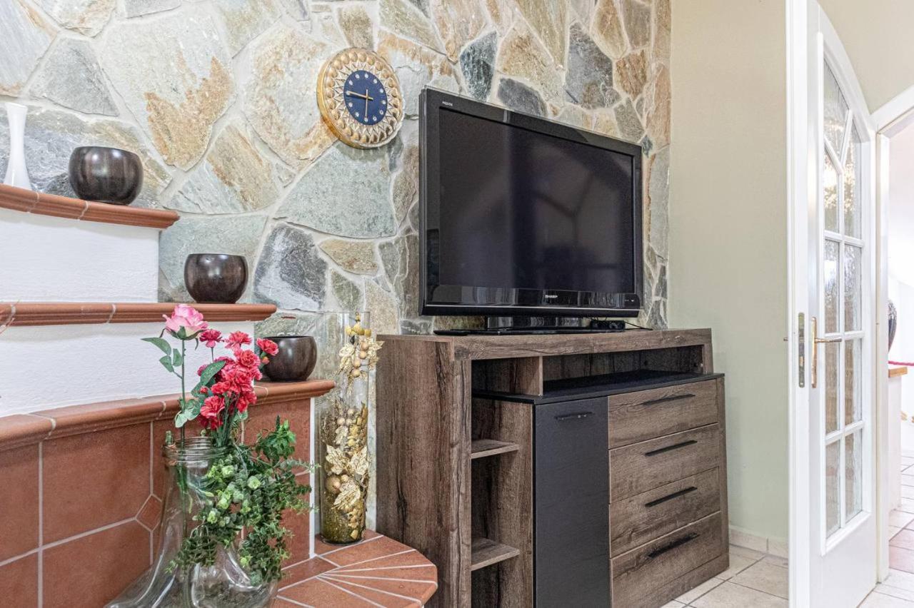 Cozy Room In Amazing House 비엔나 외부 사진